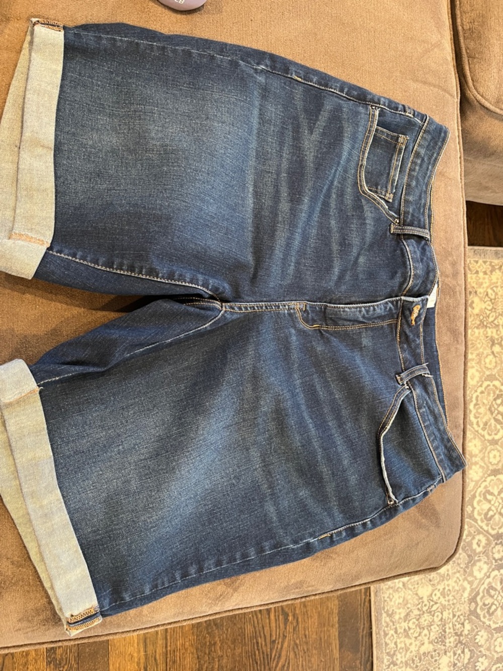 Time and Tru Two-Tone Denim Shorts with Contrast Stitching